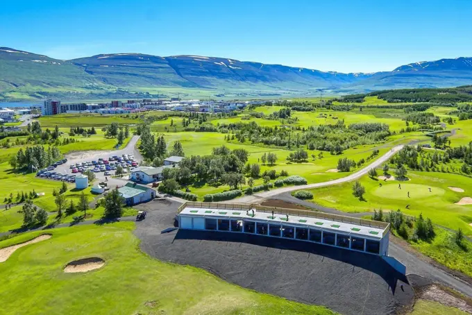 Akureyri 1657361120 Klappir Ad Framan