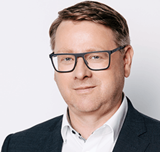 Key Executive Management 120X171 Web Hilmar Pétur